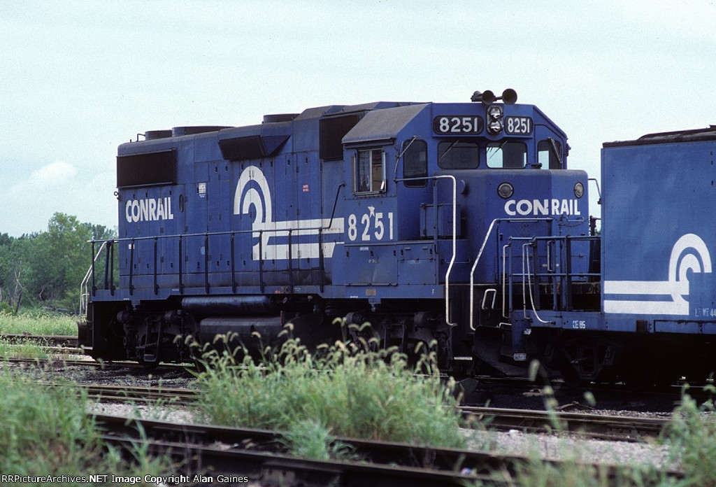 CR 8251